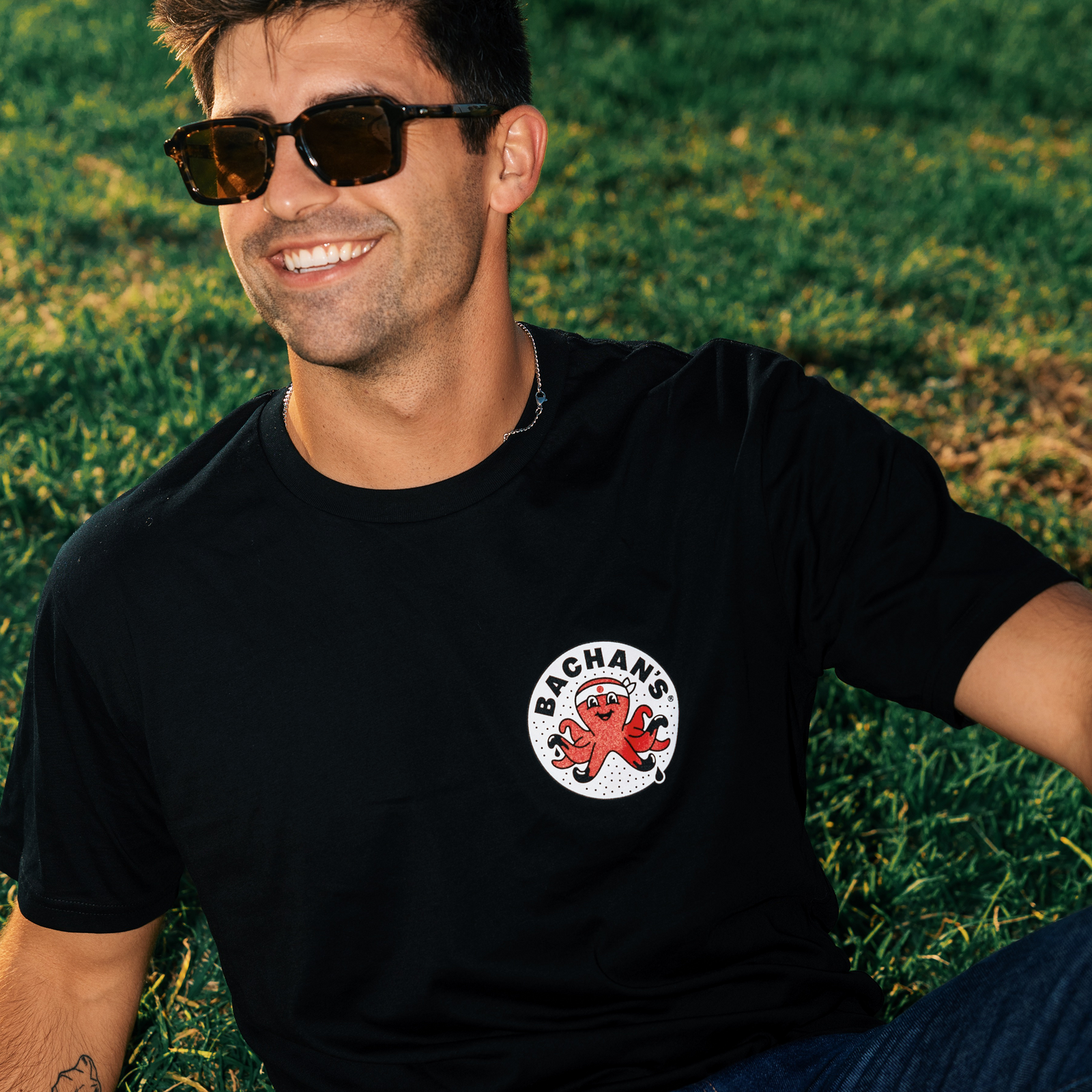 Knuckles Tee B1